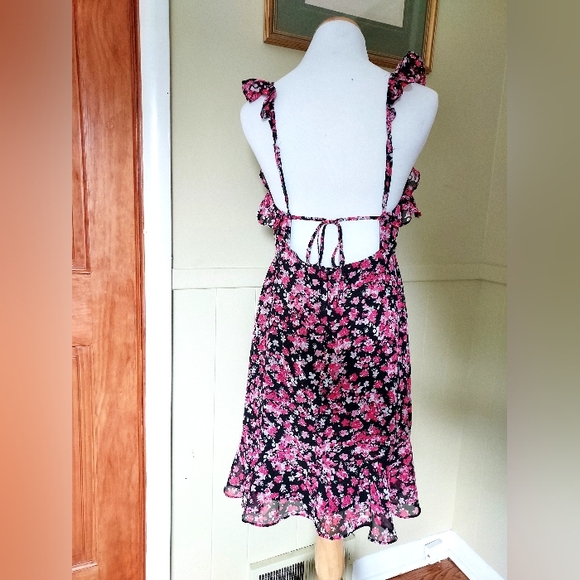 Floral Print Ruffled Openback Summer Mini Dress - Picture 6 of 8